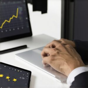 Read more about the article How to Handle a Negative Review Without Tanking Your Current Ranking